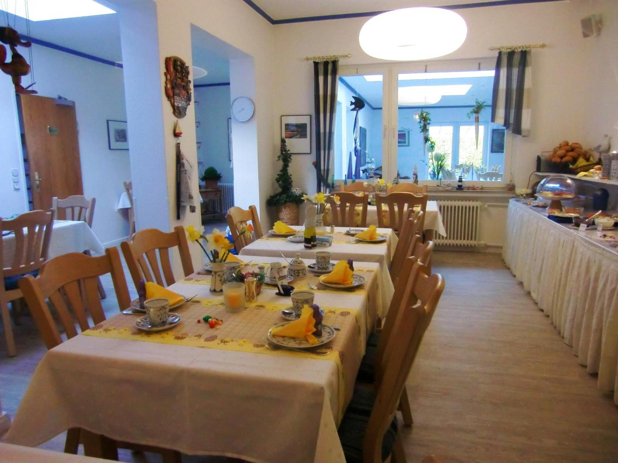 Hotel Ostfriesland Garni Norden Bagian luar foto