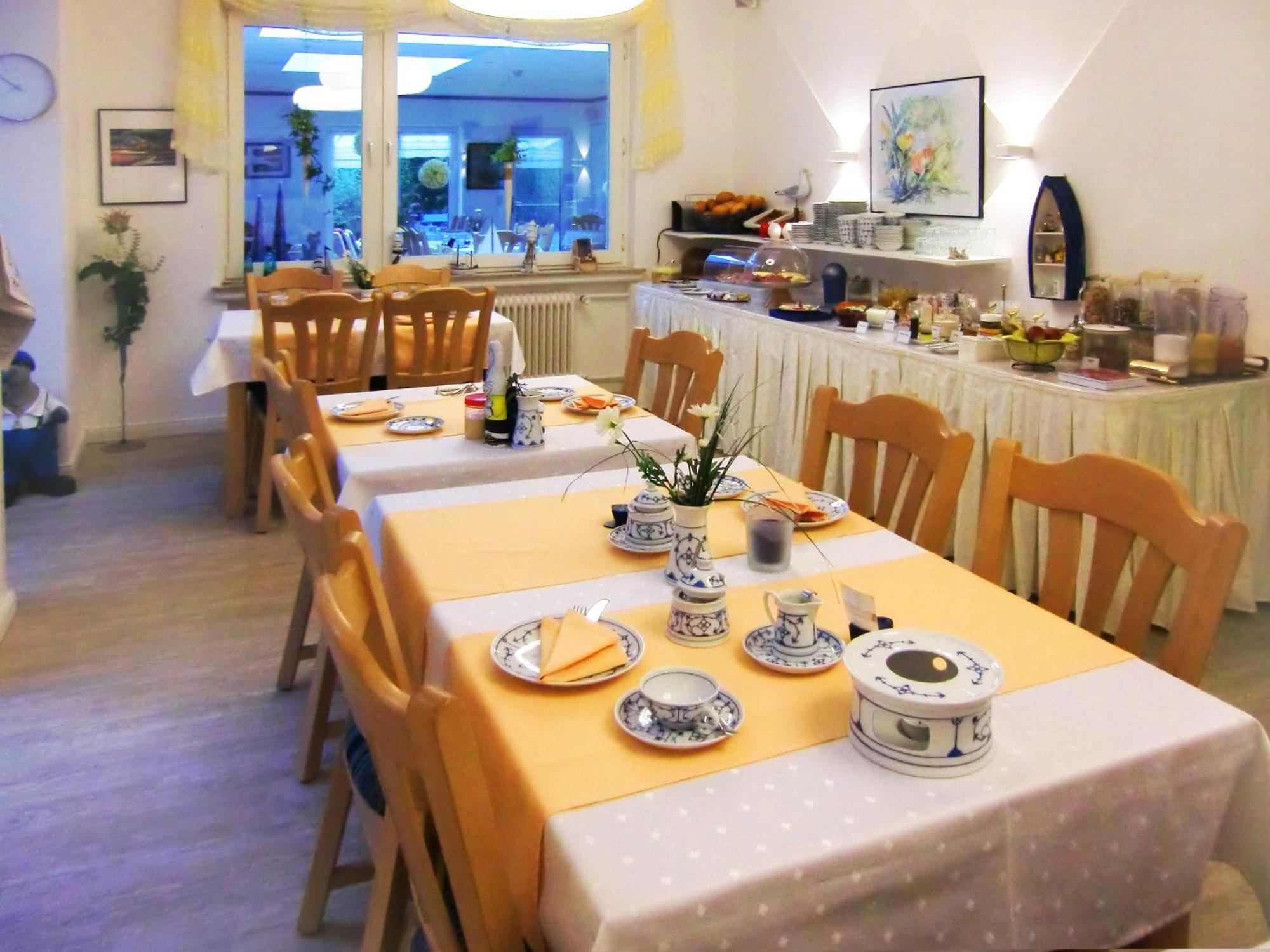 Hotel Ostfriesland Garni Norden Bagian luar foto