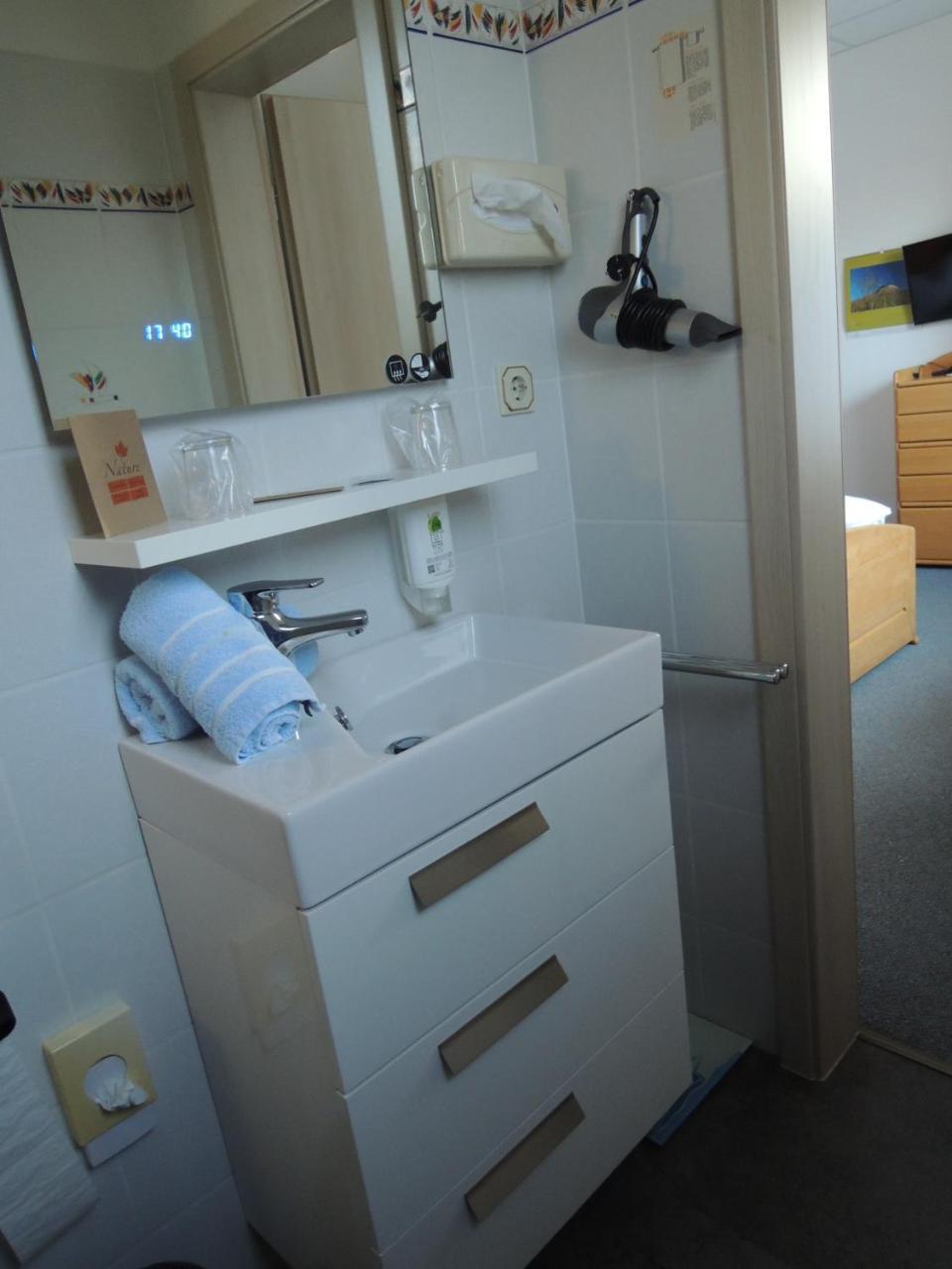 Hotel Ostfriesland Garni Norden Bagian luar foto