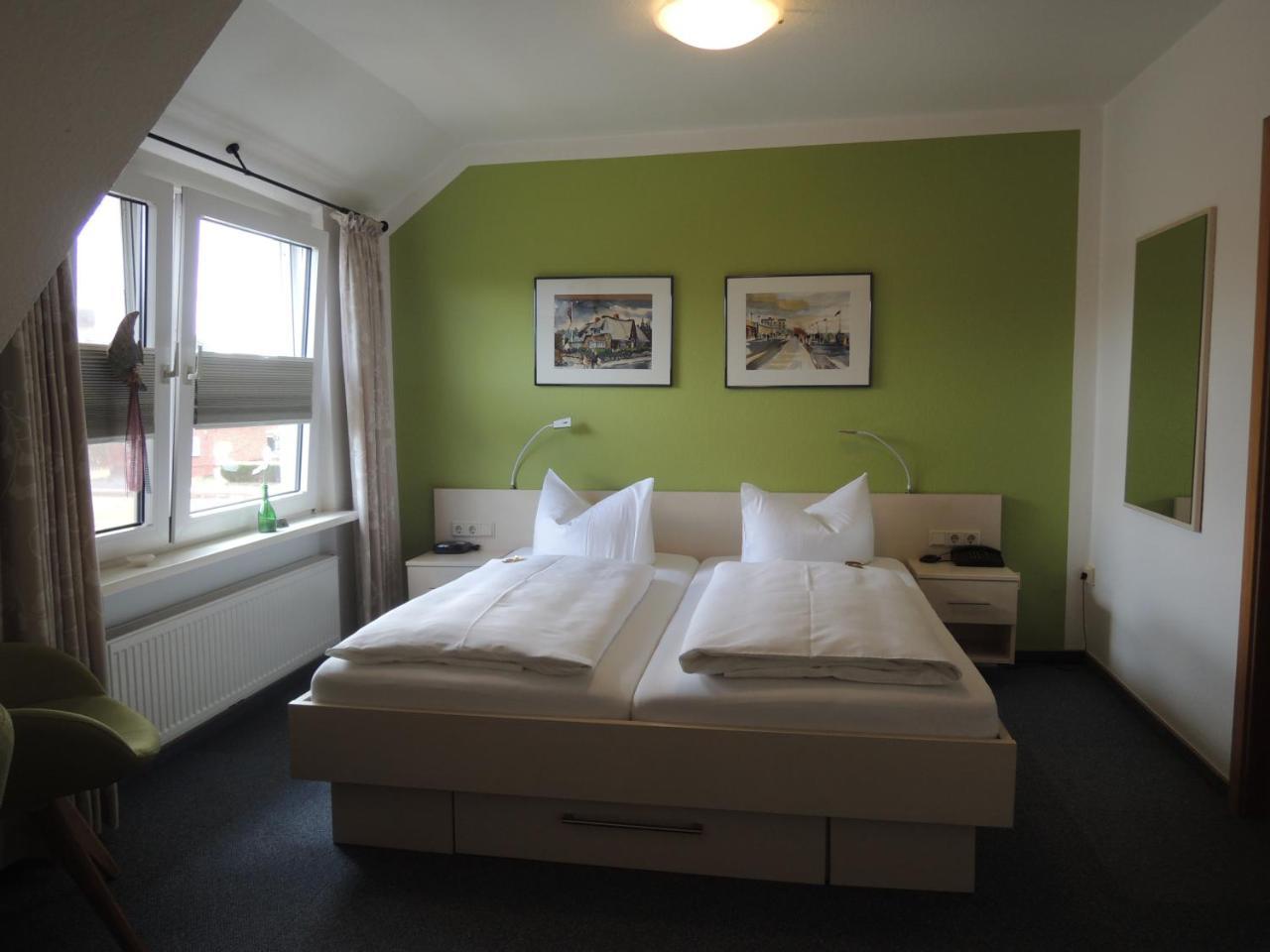 Hotel Ostfriesland Garni Norden Bagian luar foto